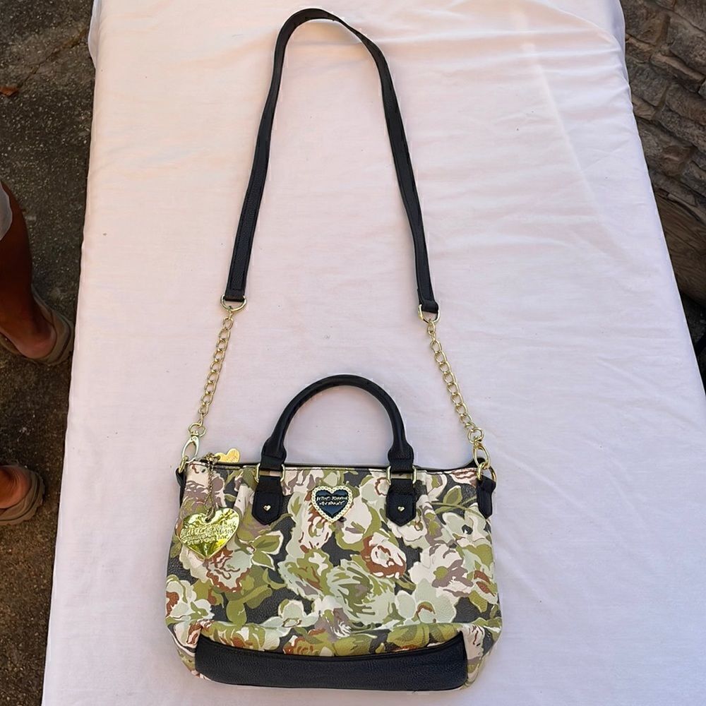 Betsey Johnson Gold Chain Strap Shoulder Bag Purse Crossbody